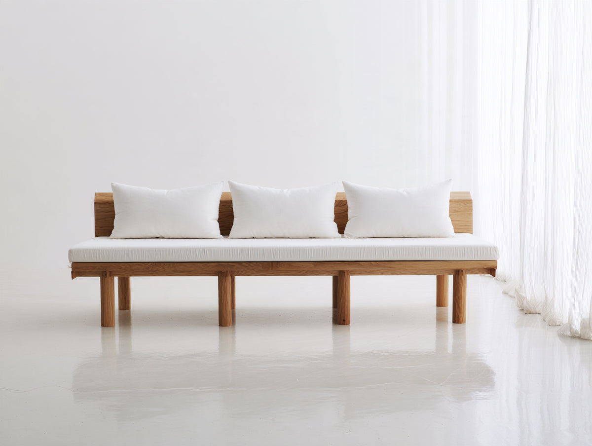 Sofás de exterior de madera con asiento acolchado 220x80x72 cm - Natural y blanco - Diseño moderno de perfil bajo