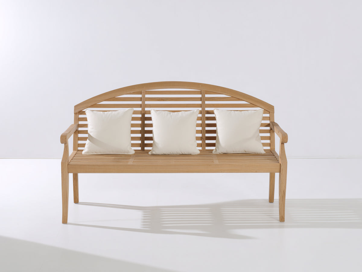 Bancos de jardín de madera maciza 150x62x95 cm - Natural - Respaldo curvo de listones y reposabrazos